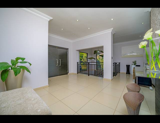 4 BEDROOM HOUSE FOR SALE IN SHEFFIELD BEACH